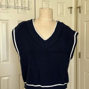 Abercrombie & Fitch Women’s Navy Blue Sleeveless V Neck Sweater Vest